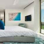 Read Host Profile Before Request - Luxury Apartment Sea View